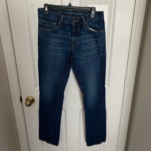 Men’s old navy famous jeans.